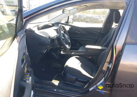 2017 Toyota Prius Two из США, поврежденный, VIN JTDKBRFU2H3031391